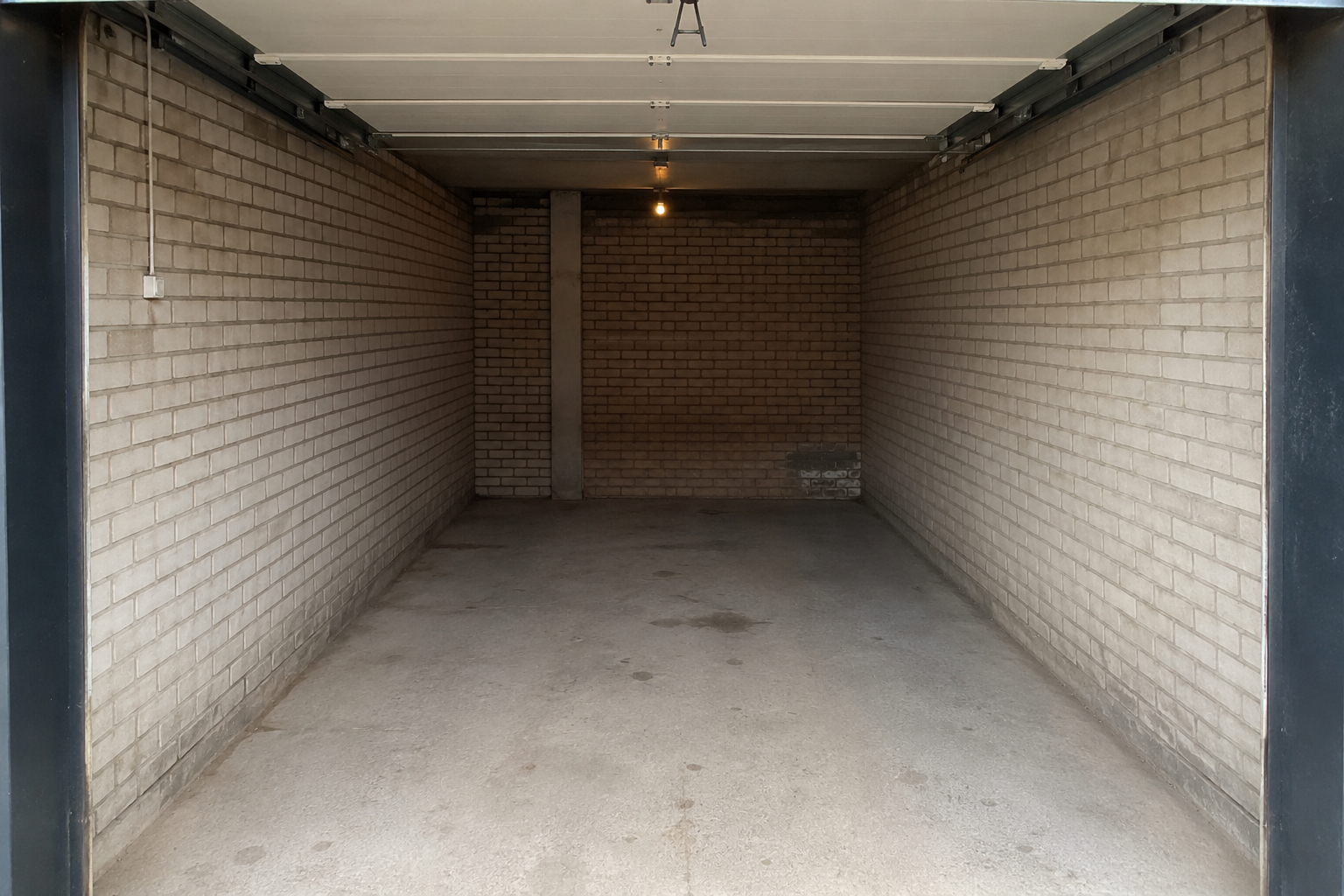 Garage — opslagruimte 10 m² in Venlo